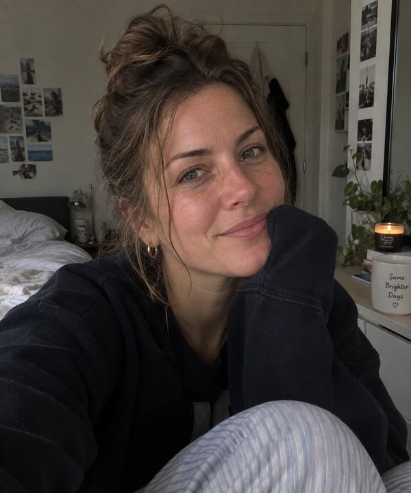 Chloe,42